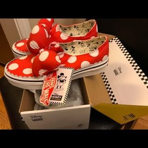 Limited Edition Disney Minnie Vans
